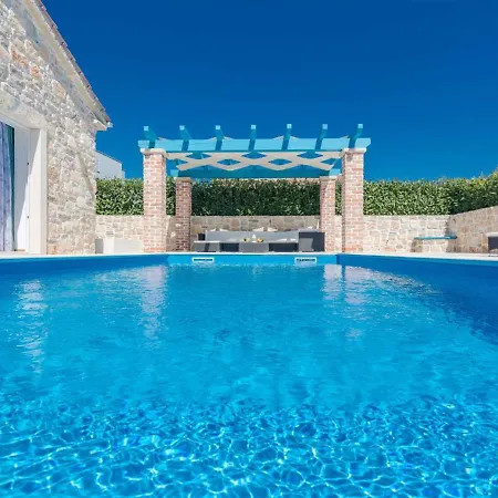 Villa Stone Gelosia Rustica With Pool Sukošan