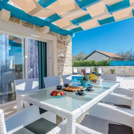 Stone Gelosia Rustica With Pool * Sukošan