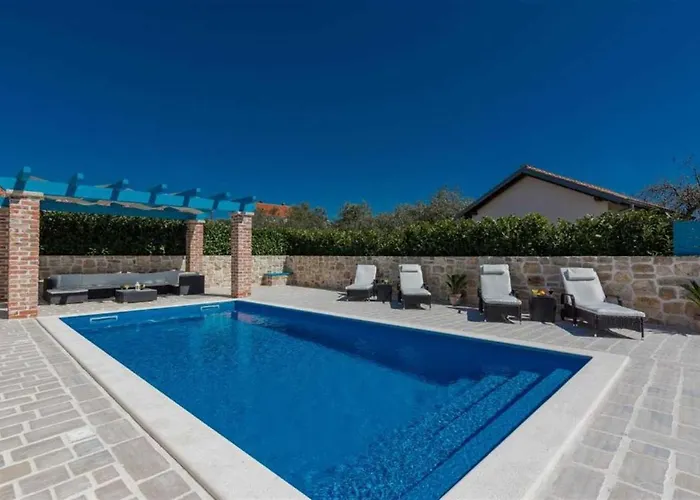 Stone Gelosia Rustica With Pool Villa Sukošan